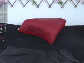 tiifanny-goomez webcam model