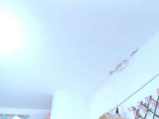 tiifanny-goomez live cam profile