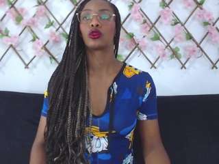 tiifanny-goomez
