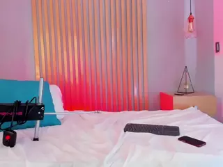 bella-graves's Live Sex Cam Show