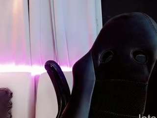liillyrousse Live Webcam on CamSoda