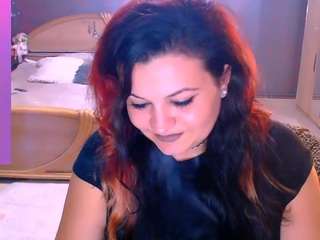 ariellefoxy Live Webcam on CamSoda