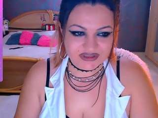 ariellefoxy's CamSoda show and profile