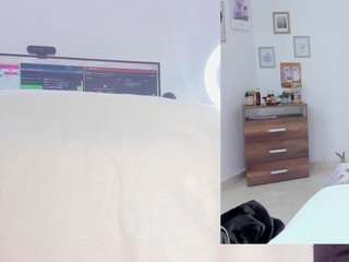 daki-ume Live Webcam on CamSoda