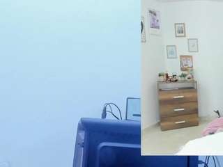 daki-ume Live Webcam on CamSoda