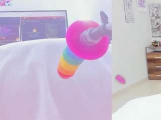 Daki-Ume live webcam show