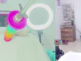 Daki-Ume live cam preview