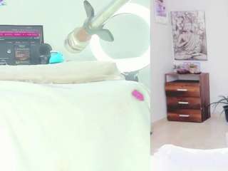 Daki-Ume live cam preview