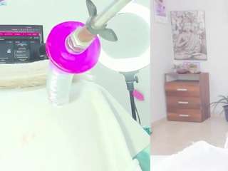 Daki-Ume live cam preview