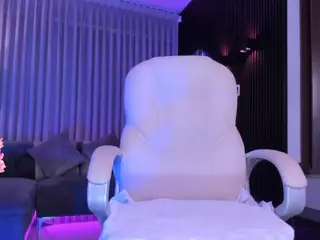 lilii-adams's Live Sex Cam Show