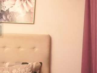 cassiehilton Live Webcam on CamSoda