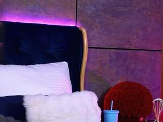 evaraynee live webcam show