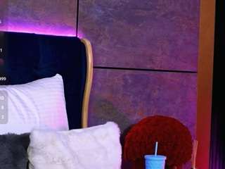 EvaRaynee live webcam show