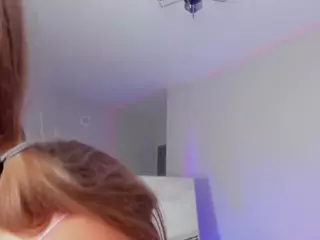 AmeliaAttom's Live Sex Cam Show