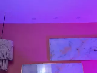 CorinneRusso's Live Sex Cam Show