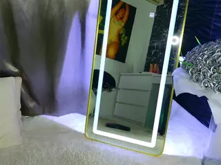monnyque's Live Sex Cam Show