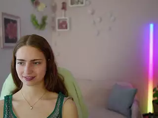 NaomiWoods18's Live Sex Cam Show