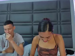 Carmensa y Roberto's Live Sex Cam Show