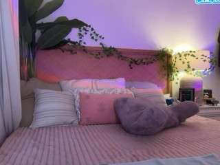 thelittlenative's CamSoda show and profile