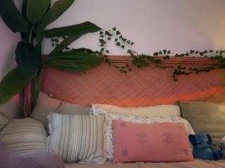 thelittlenative's CamSoda show and profile