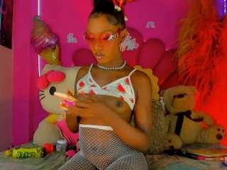 kandy-ebony's live room