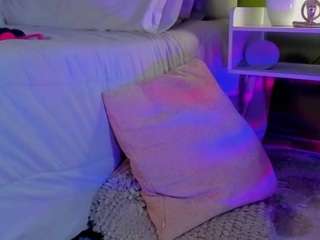 SilvanaAllen live cam preview