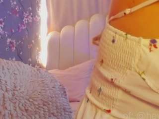 SilvanaAllen live cam preview