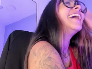 Briannaa-Greey's Live Sex Cam Show