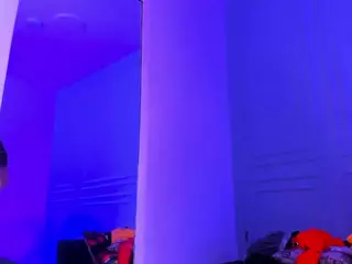 Briannaa-Greey's Live Sex Cam Show