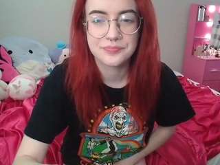 Live webcam model cummymochi on Soda Cams