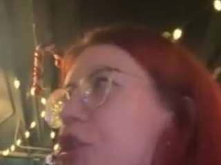 Live webcam model cummymochi on Soda Cams