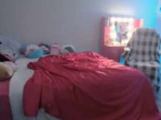 cummymochi webcam model