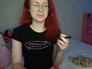 Live webcam model cummymochi on Soda Cams