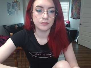 Live webcam model cummymochi on Soda Cams