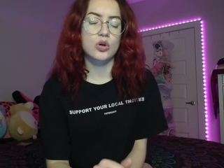 Este modelo está en vivo ahora. cummymochi