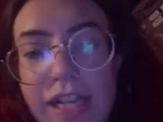 cummymochi live webcam show