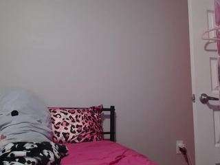 cummymochi live webcam show