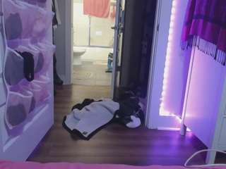 cummymochi live webcam show