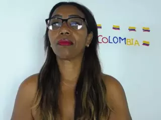 marianaxculona's Live Sex Cam Show
