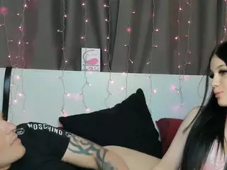 RyanLovesSerena's Live Sex Cam Show