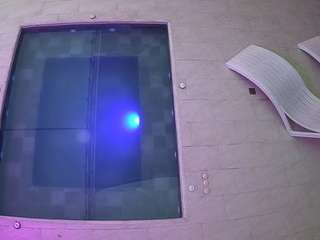โมเดลนี้กำลังถ่ายทอดสดอยู่. voyeurcam-casa-salsa-hottub-view