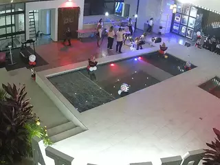 voyeurcam-casa-salsa-rooftop's Live Sex Cam Show