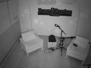 voyeurcam-jb-pod... Live Webcam on CamSoda