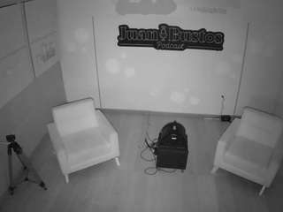 voyeurcam-jb-pod... Live Webcam on CamSoda