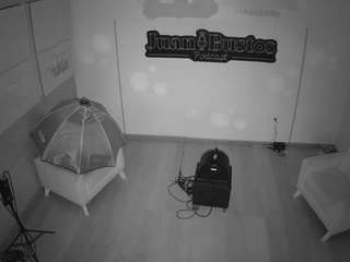 voyeurcam-jb-pod... Live Webcam on CamSoda