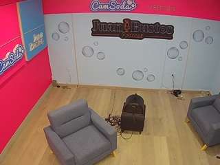 voyeurcam-jb-pod... Live Webcam on CamSoda