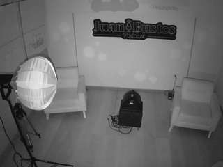 voyeurcam-jb-pod... Live Webcam on CamSoda