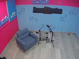 voyeurcam-jb-pod... Live Webcam on CamSoda