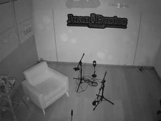 voyeurcam-jb-pod... Live Webcam on CamSoda