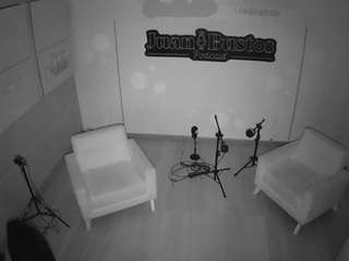 voyeurcam-jb-pod... Live Webcam on CamSoda